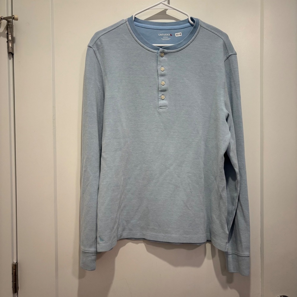 Untuckit Mens Henley Shirt Medium Light Blue Long‎ Sleeve Pique Cotton Blend